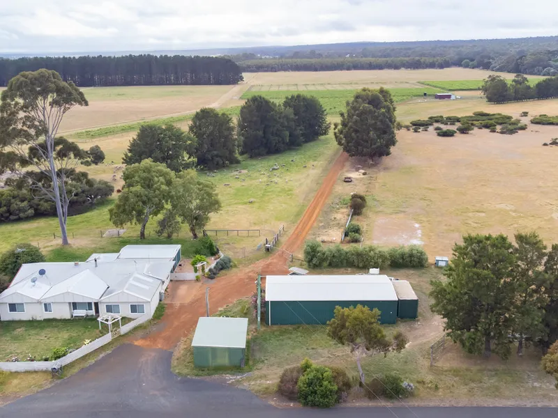 Sabina River Estate