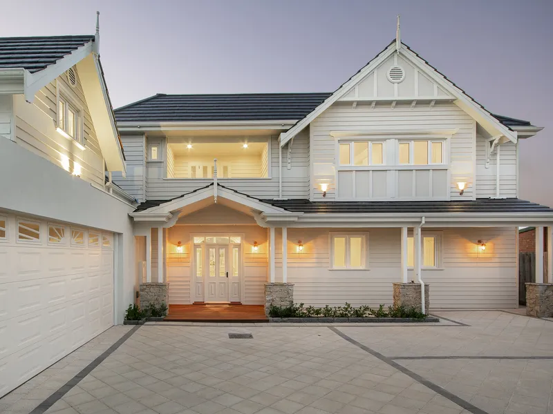 When only the best will do - Hampton's on the bay!