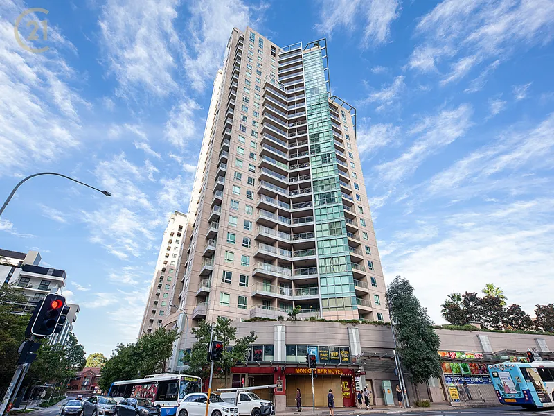 Modern Studio in the Heart of Chatswood ** Available 26/09/23 **