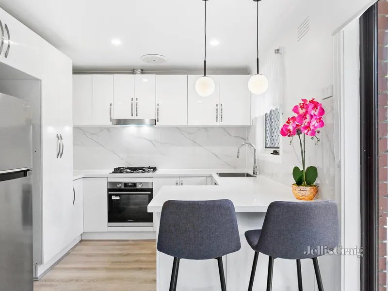 Peace and security in truly exceptional Eastland location