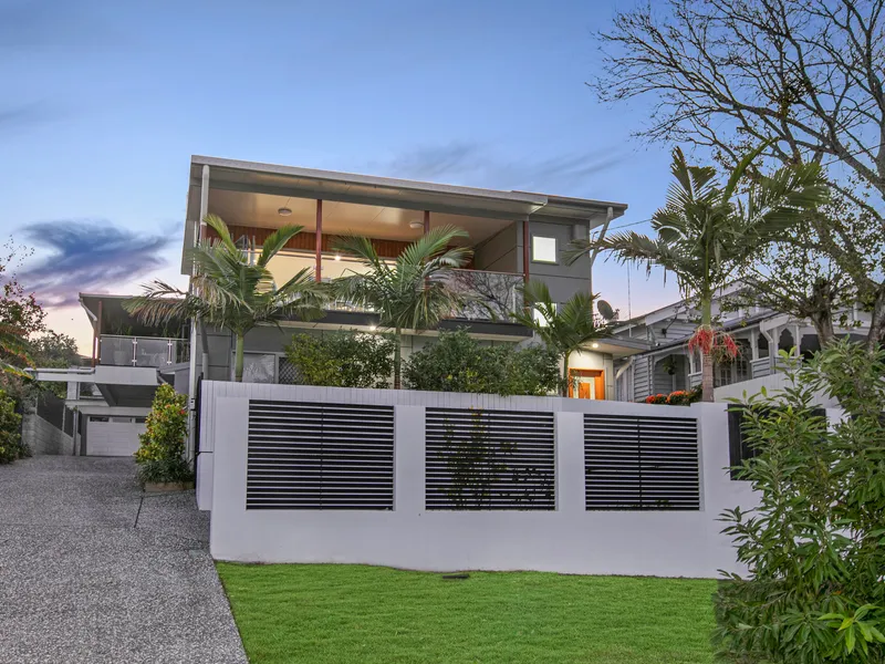 Executive Townhouse Living on the Hill