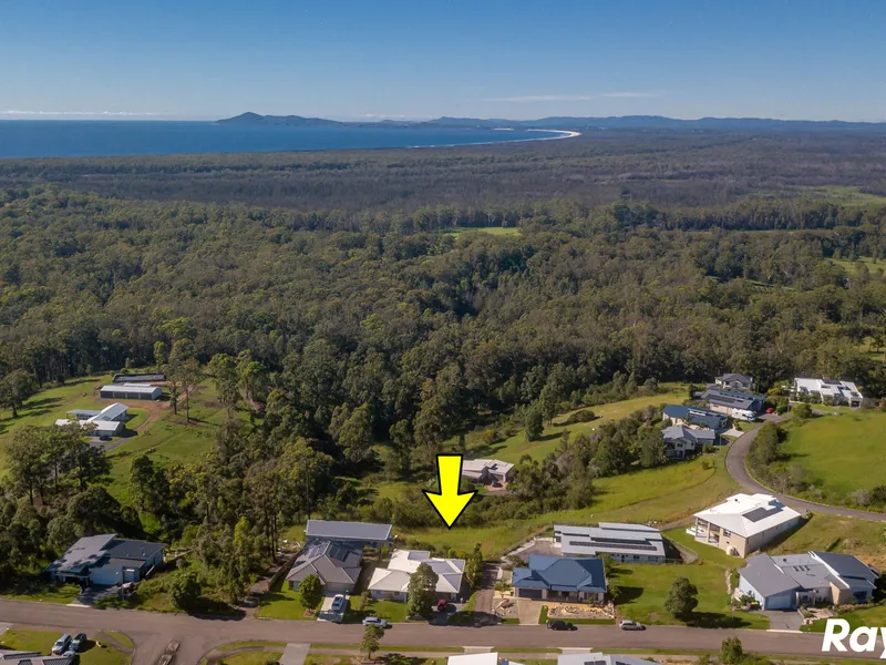 HILLTOP BLOCK OF LAND BACKING ONTO A LEAFY RESERVE