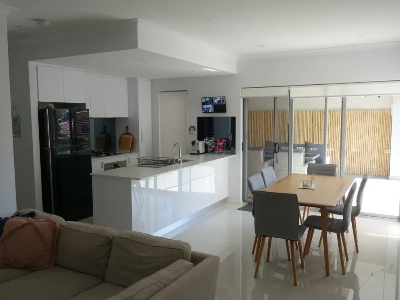 MODERN & SECURE 2x2 UNFURNISHED APARTMENT REPRESENTS GREAT VALUE!