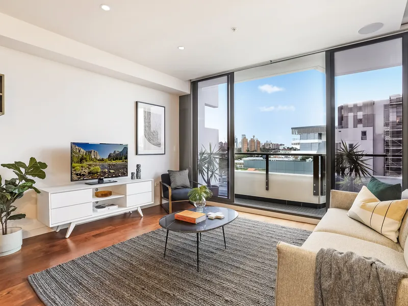 Stylish lifestyle haven with city skyline views