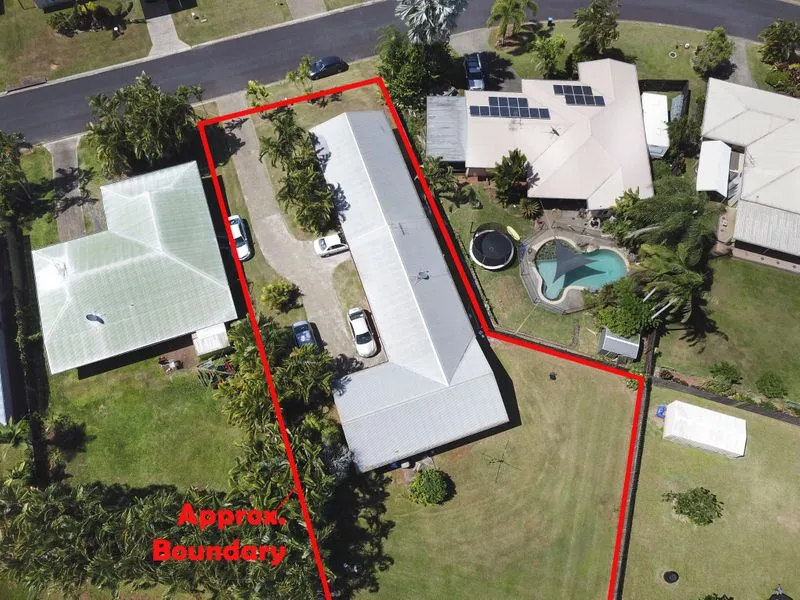 ENTIRE TRIPLEX OF 3 STRATA TITLED UNITS 1,2 & 3. RETURNING 7.9% Gross approx