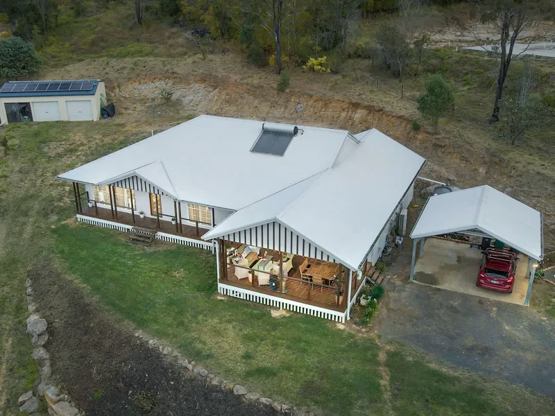 Elegant Country Style Home