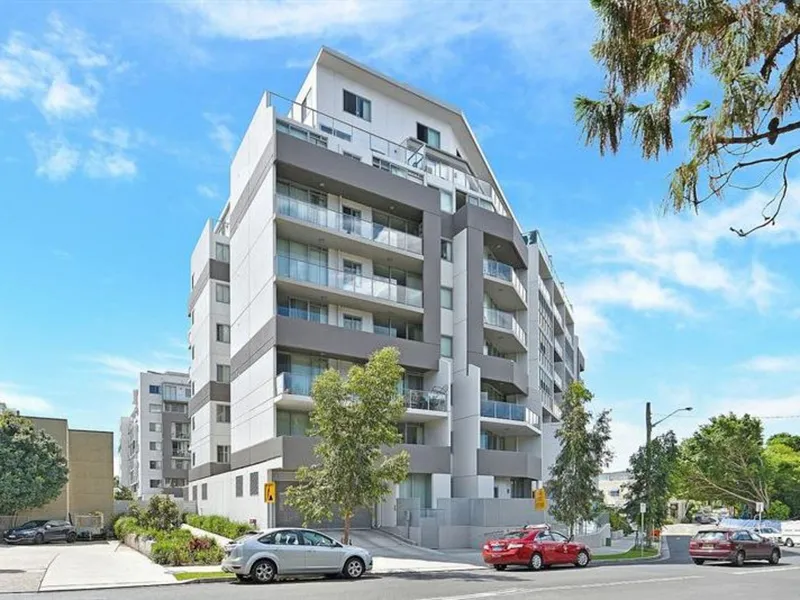 RESORT STYLE LIVING SO CLOSE TO THE CBD