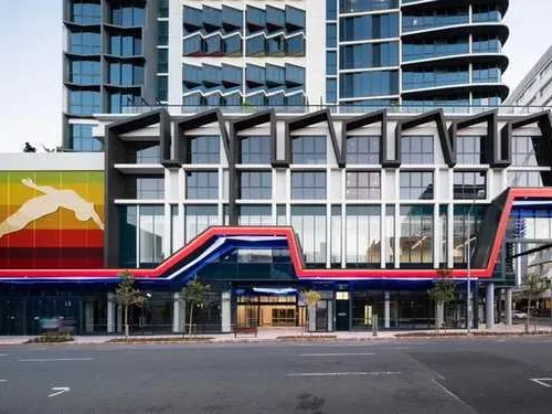BRAND NEW 2 BEDROOM DESIGNER APARTMENT!!!