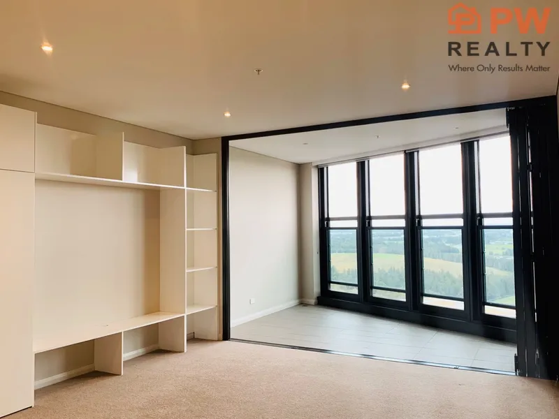 Finer life style. Riverview apartment. Nearly new interior