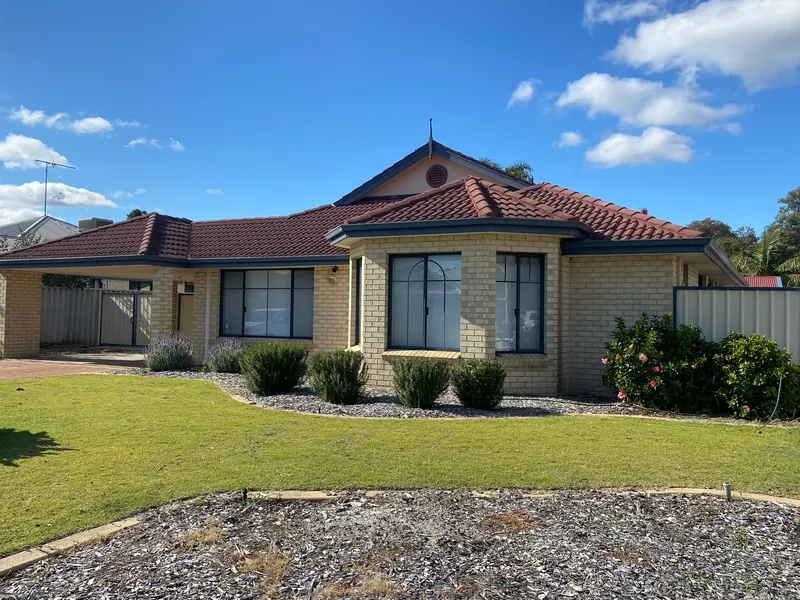 COZY HOME WITH A GREAT SHED