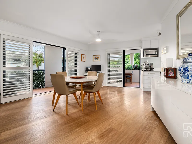 Renovated Residence with Large Terrace in 'Boulevarde Apartments'