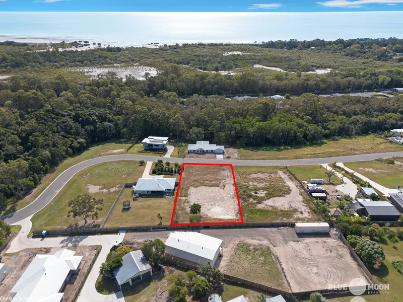 RARE 2,056m2 ALLOTMENT - ELEVATED BLOCK CLOSE TO THE WATER