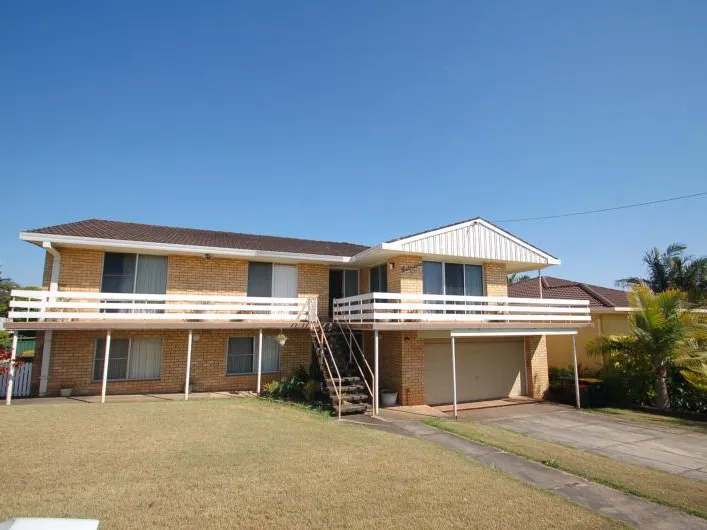 SPACIOUS UNIT WITH OCEAN VIEWS