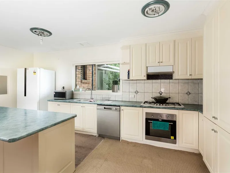 Spacious 3 Bedroom Home in Eumemmerring