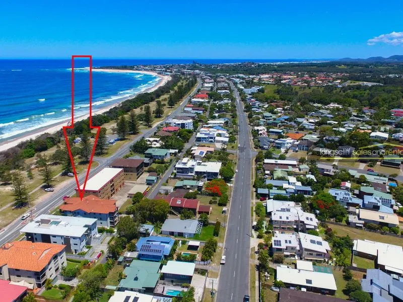 3br Renovated Mid floor unit on Marine Parade