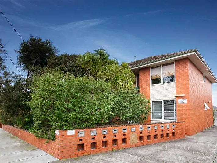 Spacious Two Bedroom Apartment 