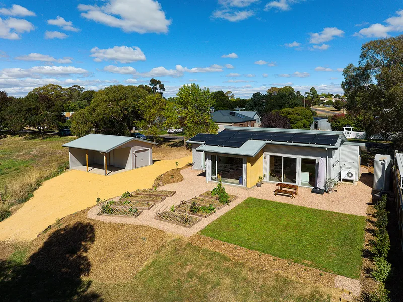 A HOUSE FOR ALL SEASONS AND ALL PERSONS. COUNTRY LIVING AT ITS MOST ENERGY EFFICIENT.