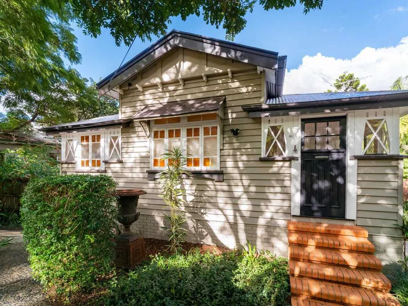 Short Term Lease in Leafy Bardon