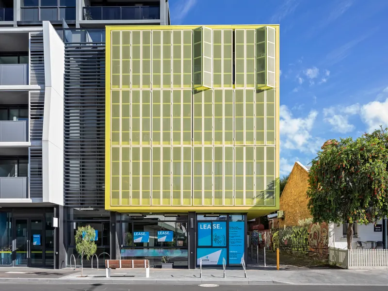 INNER URBAN CHIC IN THE HEART OF PRAHRAN