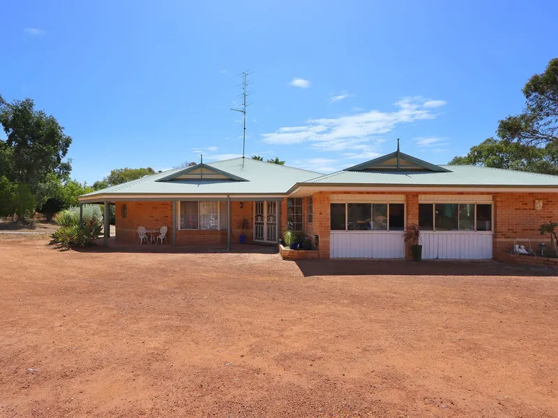 PEACE & TRANQUILLITY 