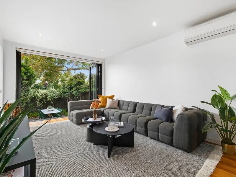 Stylish Living in The Heart Of South Yarra!