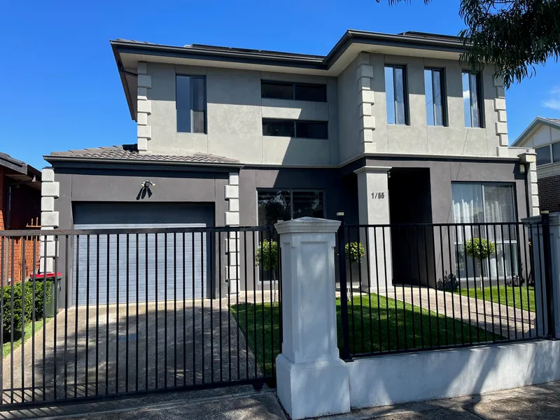 Street Frontage Townhouse in a Class of Its Own