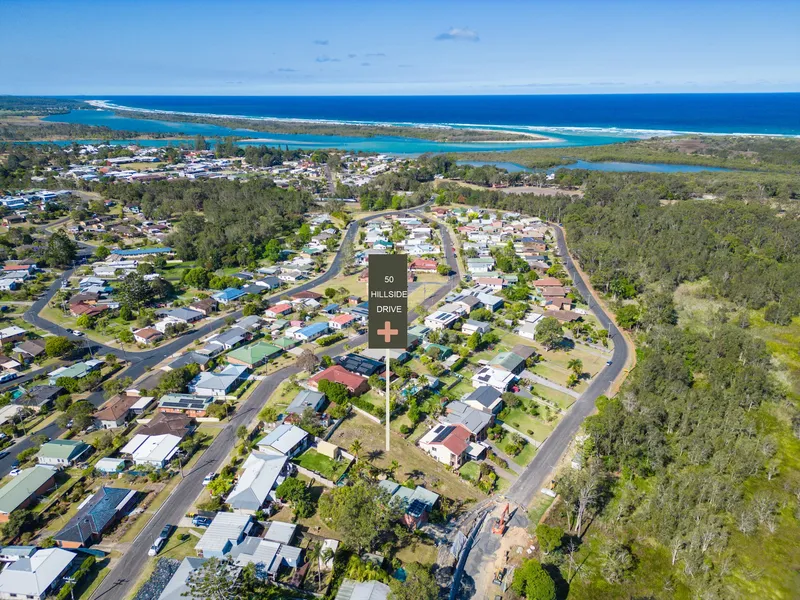 Large in town block with views and DA for 2 houses