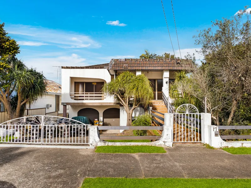 'Deceased Estate' offers a unique opportunity on a 809sqm parcel of land