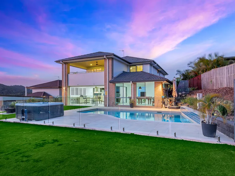 Majestic Metricon Mansion