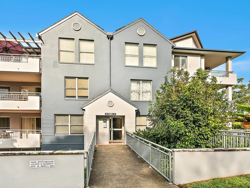 Quietly Located in the Heart of Miranda 