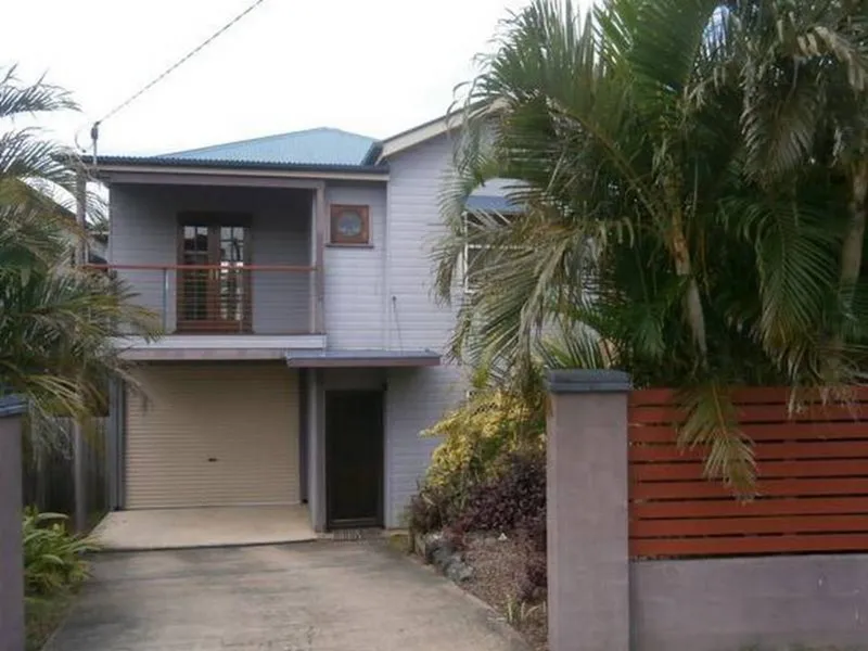 FAMILY HOME IN WAVELL HEIGHTS