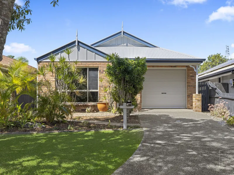 SERENE AND SPACIOUS HOME IN PRIME BELLVISTA LOCATION