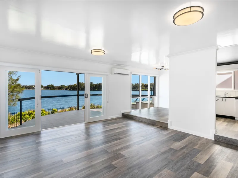 Idyllic setting and meters to waters edge