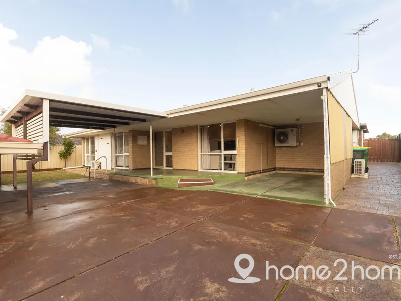 BEAUTIFUL DUPLEX IN SHOALWATER!