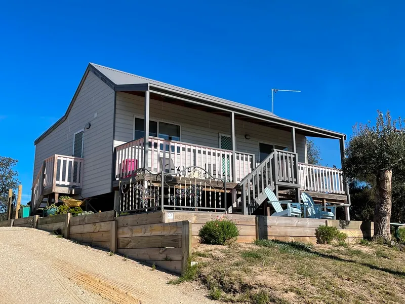 NEAR NEW HOME - VIEWS OVER LAKE