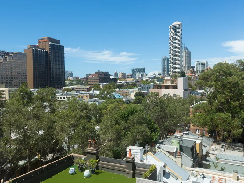 North Facing 2 bedroom with City and District views