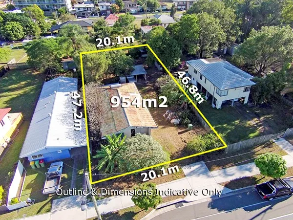 DEVELOPMENT OPPORTUNITY - FANTASTIC LOCATION!