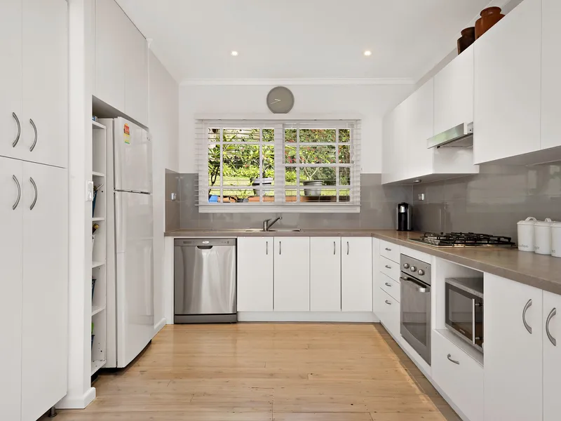 3 Bedroom, 2 Storey Home NE Facing