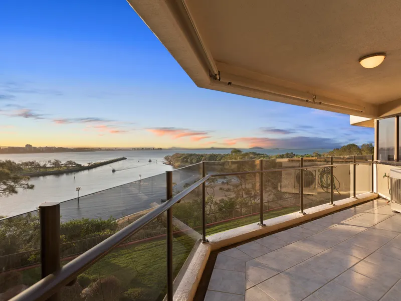 Cartwright – Lifestyle & size combine