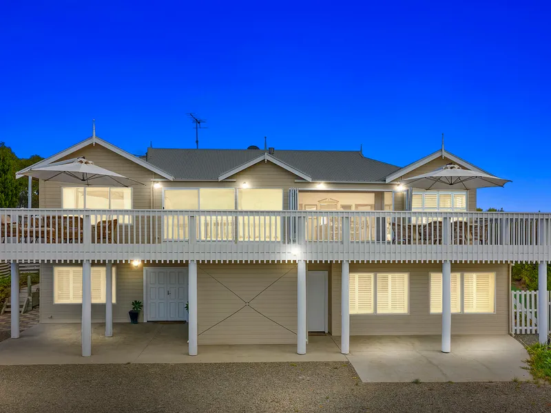 'High Tide' Beautiful Beachside Living in Prestigious Island Beach!