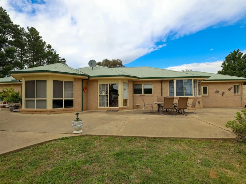 Executive home with the quality extra's you would expect