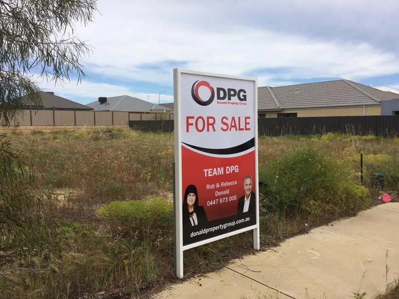 Rare Earth Titled ready to go in and established area