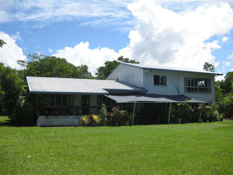Lifestyle acreage with large home, shed and creek frontage