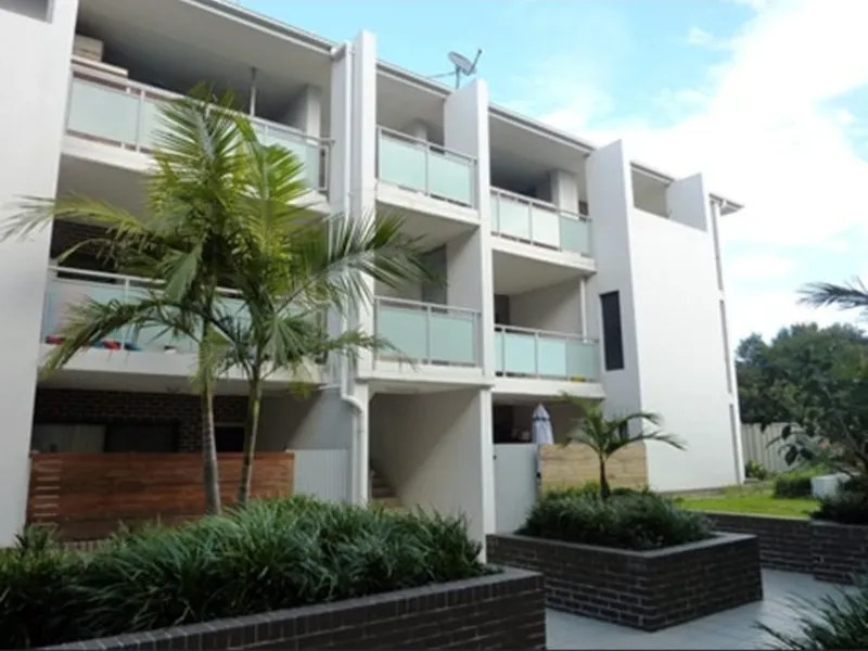 Two Level 2 Bedroom Apartment in the heart of Greenacre