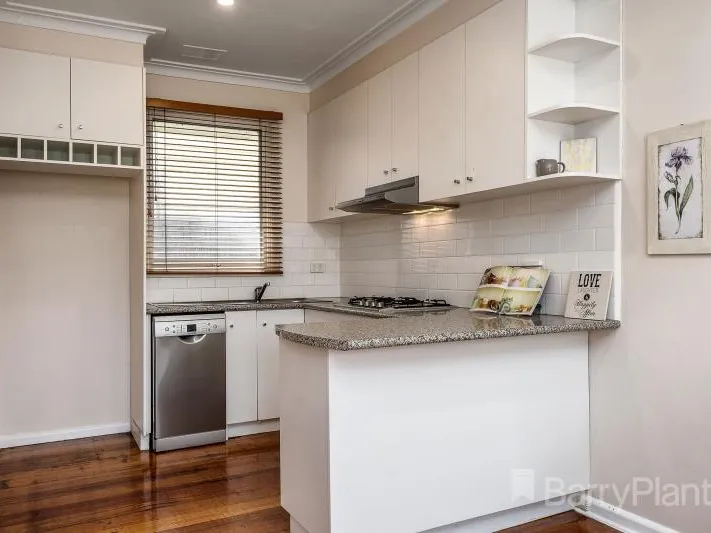 SINGLE LEVEL VILLA UNIT- BE QUICK