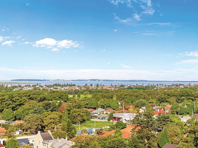 Ready to Move In Brand New Building at the Prime Location!