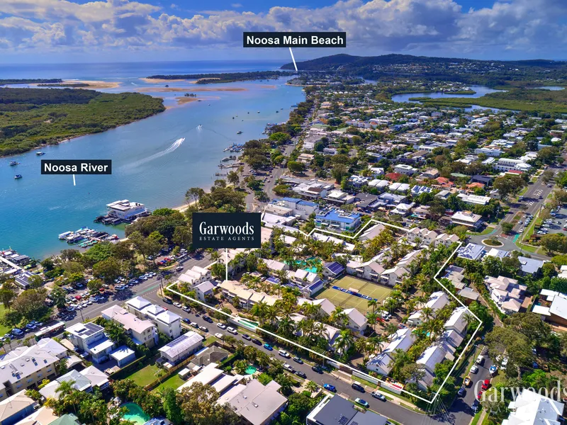AMAZING VALUE – STONE’S THROW TO THE NOOSA RIVER!
