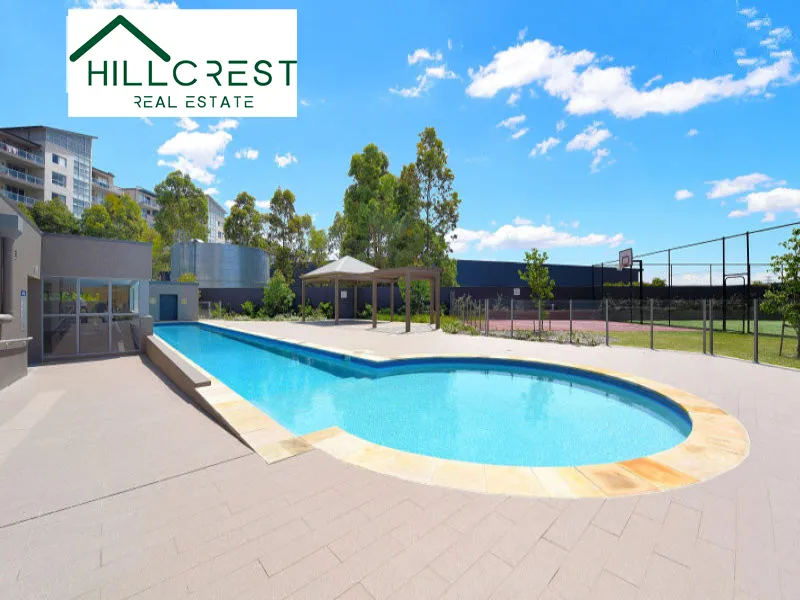 RESORT STYLE SURROUNDS