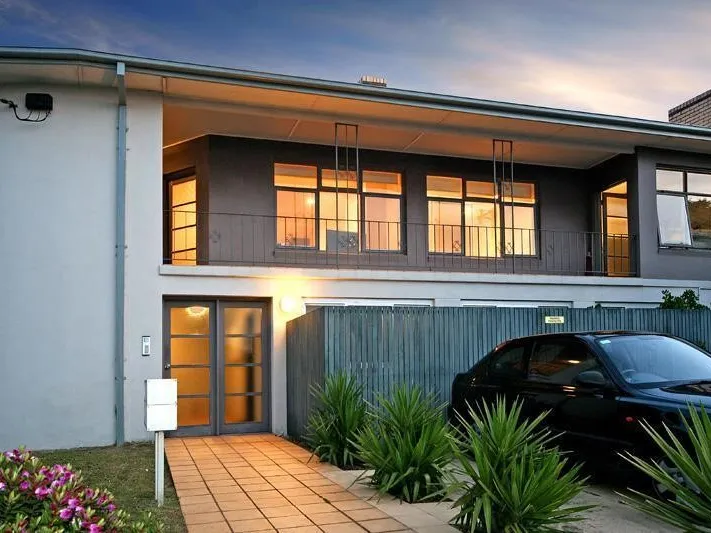 Secure and modern first floor apartment