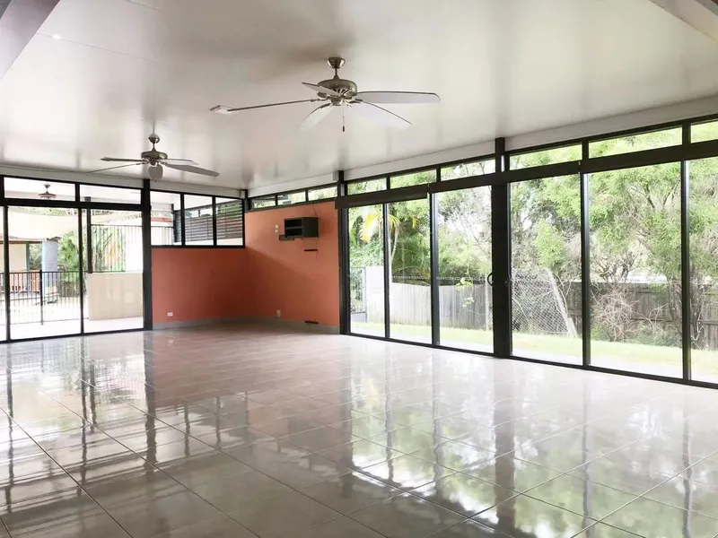 Rare 4 Bed 3 Living Area Large House For Rent _ Apply Today Kevin 0451991216